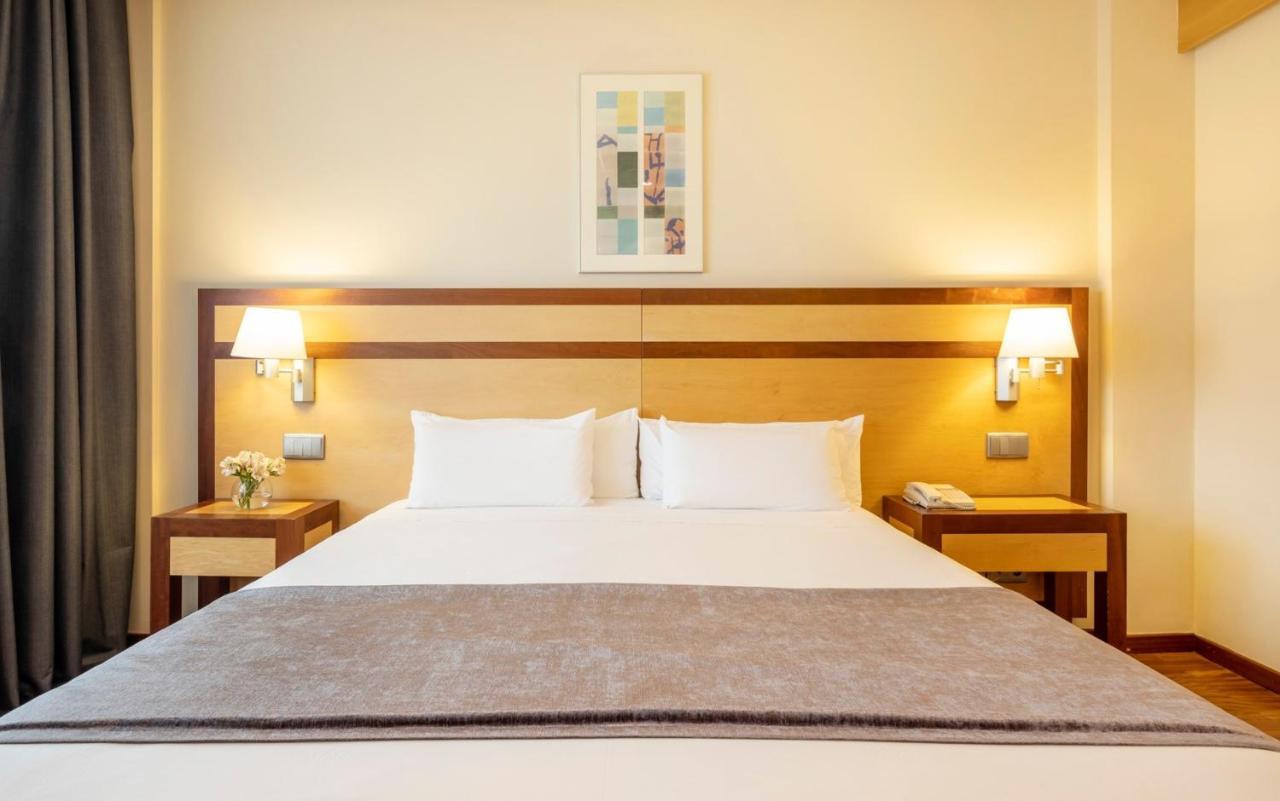 Ilunion Pio XII Hotell Madrid Eksteriør bilde