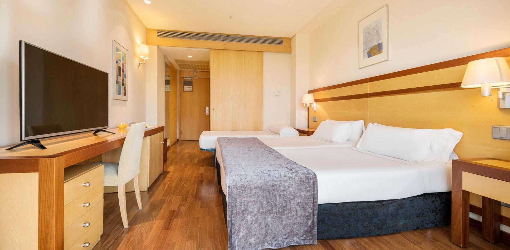 Ilunion Pio XII Hotell Madrid Rom bilde