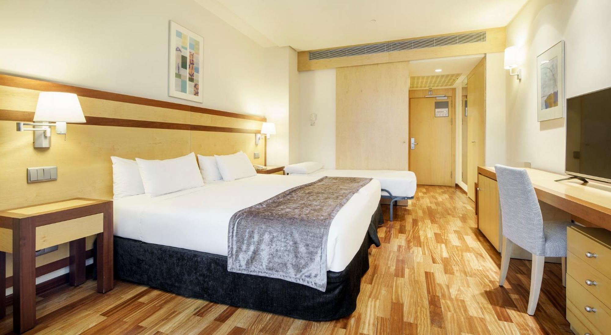 Ilunion Pio XII Hotell Madrid Rom bilde