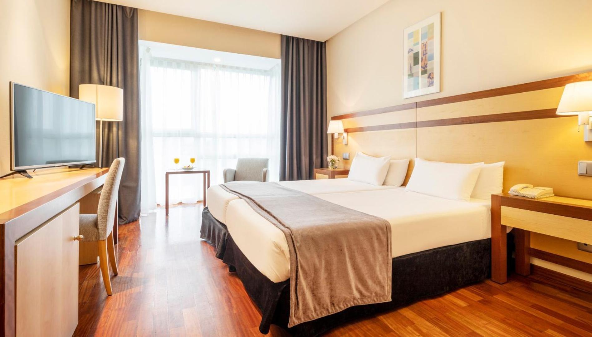 Ilunion Pio XII Hotell Madrid Rom bilde