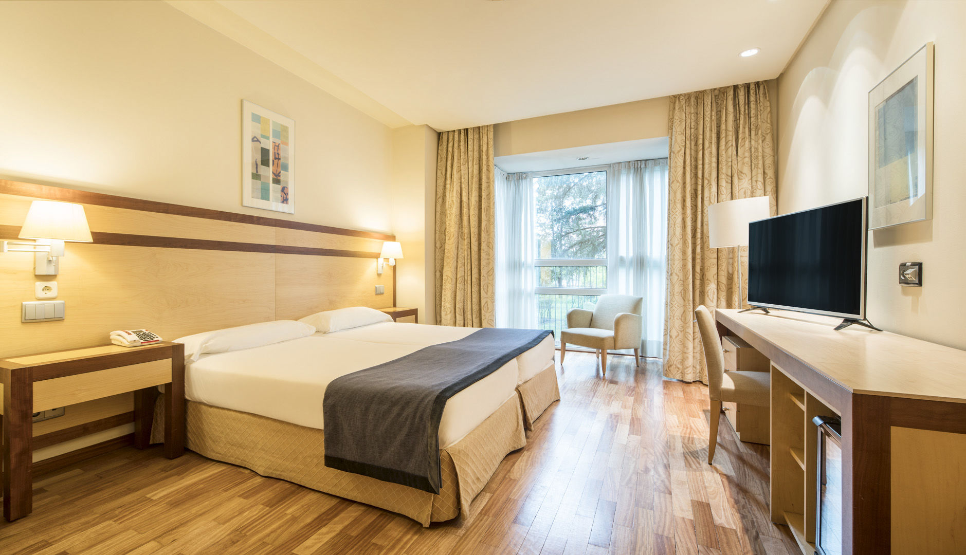 Ilunion Pio XII Hotell Madrid Eksteriør bilde